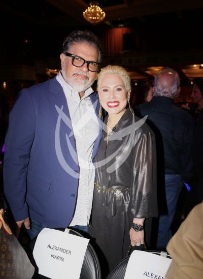 Bis la Médium con el Poder