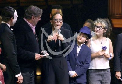 Angélica Vale e hijos con El Fantasma