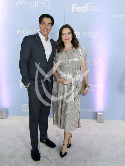 Michelle Galván y novio con St Jude