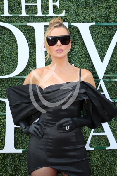 Marjorie de Sousa con The Devil