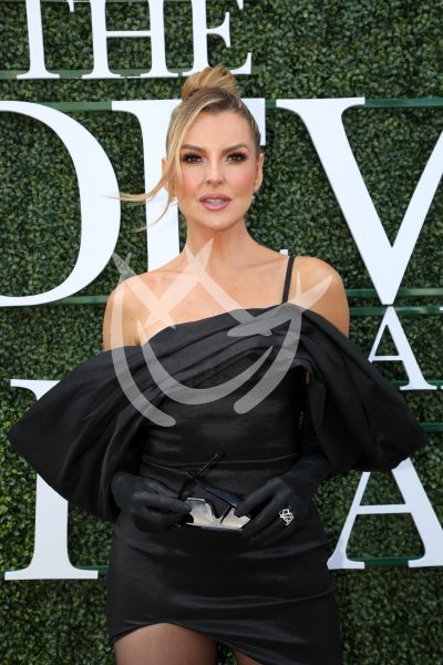 Marjorie de Sousa con The Devil