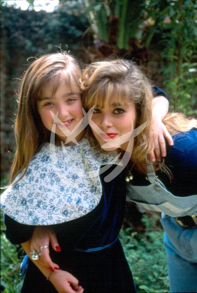 Anahí y hermana Marichelo