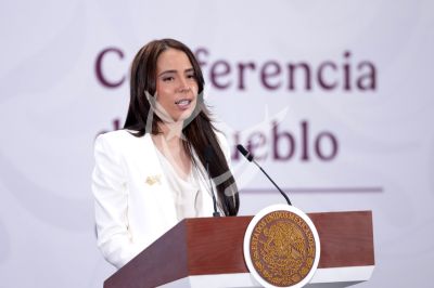 Majo Aguilar canta por la Paz