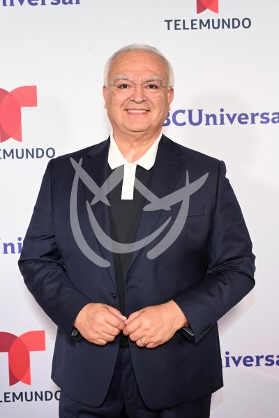 Luis Omar Tapia en upfront