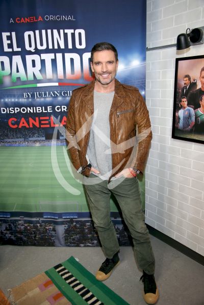 Julián Gil ya juega El Quinto Partido