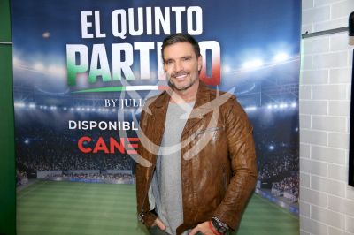 Julián Gil ya juega El Quinto Partido