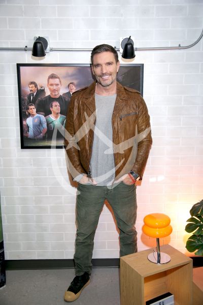 Julián Gil ya juega El Quinto Partido