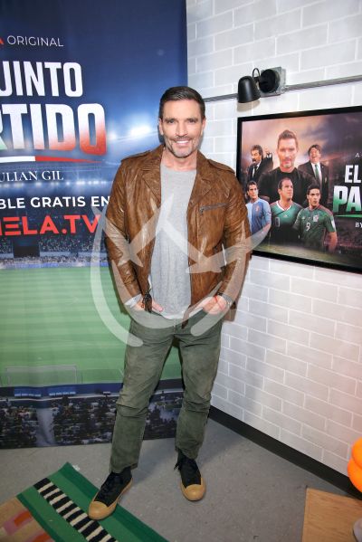 Julián Gil ya juega El Quinto Partido