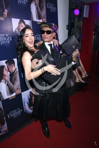 Eduardo Antonio y Manelyk Si se Enamoran Pierden