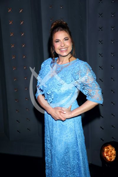 Yolanda Ventura Tan Cerca de Ti