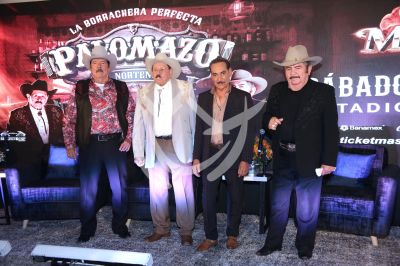 Lalo Mora, Raúl, Eliseo y Rosendo se echan un Palomazo Norteño