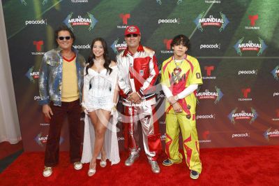 Carlos Vives, Emilia, Wisin y Xavi