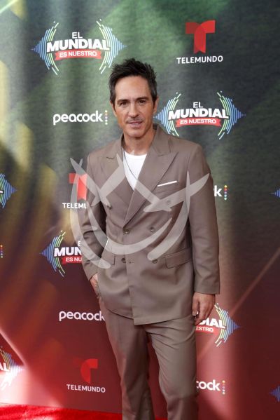 Mauricio Ochmann y Jacqueline Bracamontes es EMEN