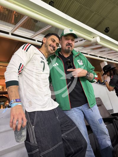 Pepe Aguilar y Alex Speitzer por México
