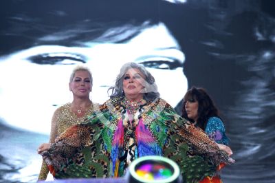 Verónica Castro es la Reina