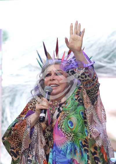 Verónica Castro es la Reina