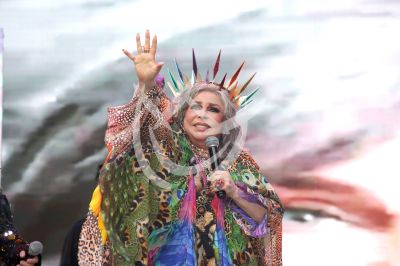 Verónica Castro es la Reina
