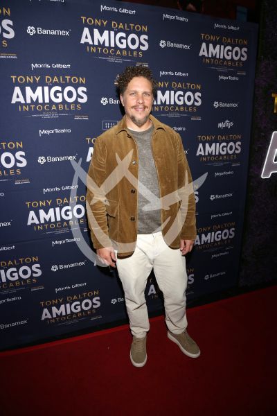 Gary Alazraki es Intocable
