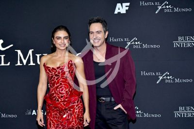 Aislinn Derbez y Mauricio Ochmann Hasta el Fin