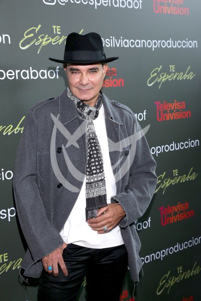 Mauricio Islas hace click