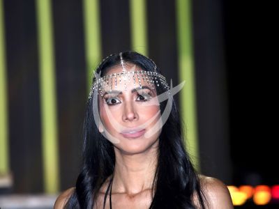 Cynthia Urías con Guerreros