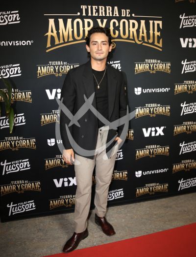 Emilio Osorio en Tierra Amor y Coraje