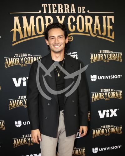 Emilio Osorio en Tierra Amor y Coraje