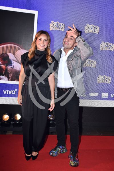 Jorge y Elizabeth con La Novicia Rebelde