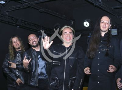 Cristian Castro es Lügh Draculea en su banda La Esfinge