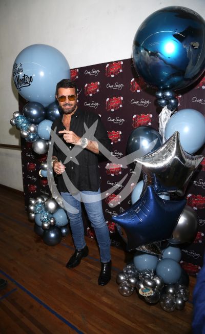Pablo Montero cumple con Perfume