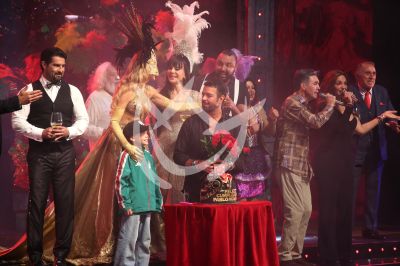 Pablo Montero cumple con Perfume