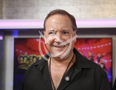 Roy Rosello con Menudo 50