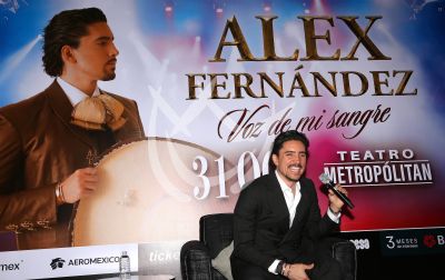 Alex Fernández le canta a su Sangre