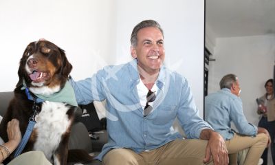 Carlos Ponce tiene Vida de Pelos
