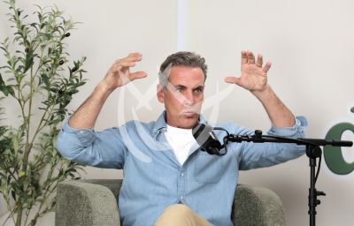 Carlos Ponce tiene Vida de Pelos