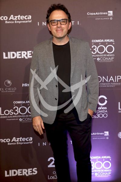 Fernando Rovzar con los 300