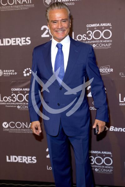 René Casados con los 300