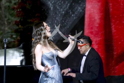 Belinda con los 300