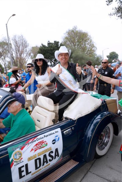 El Dasa al desfile