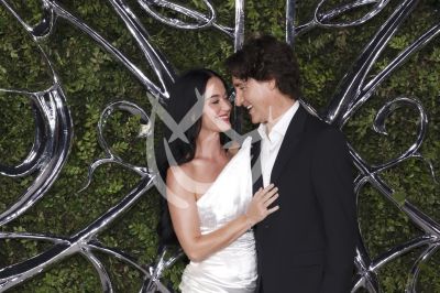 Justin Tredau y Katy Perry en el Lucas Museum
