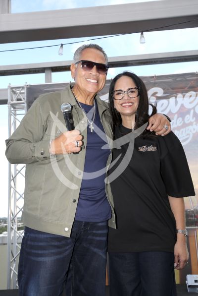 Tito Nieves y esposa Janette de Corazón