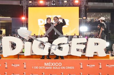 Iñárritu y Cruise con Digger en Mx