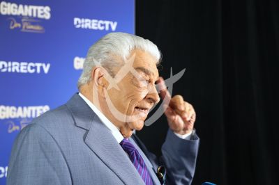 Don Francisco con Gigantes
