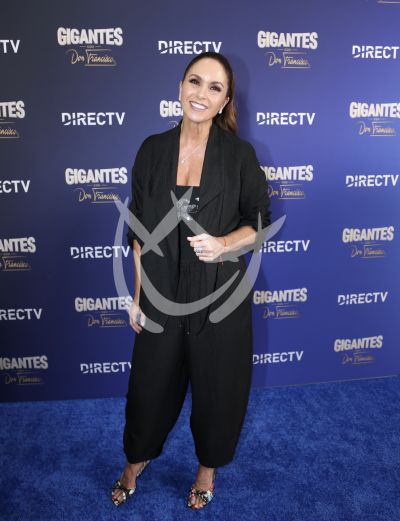 Lucero con Gigantes