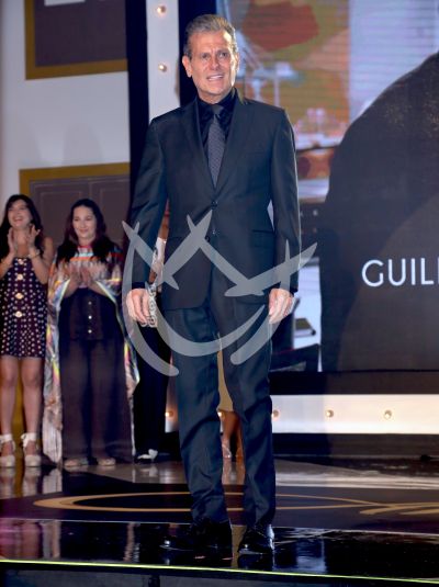 Guillermo García Cantú al Infinito