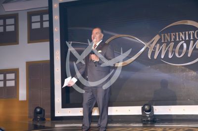 Salvador Mejía, productor