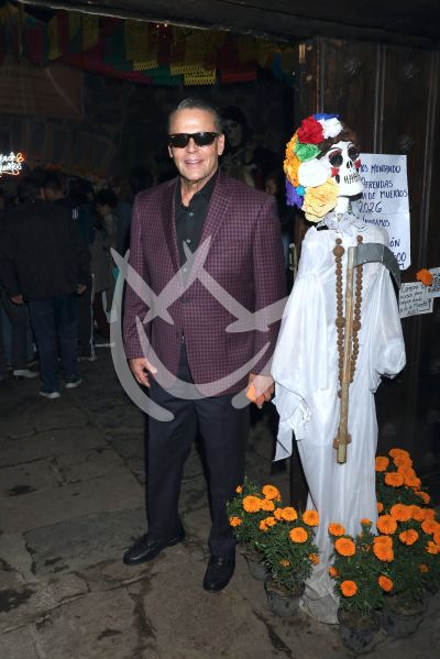 Alfredo Adame de ofrenda
