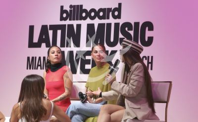 Chicas Globales con Latin Billboard
