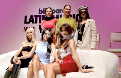 Chicas Globales con Latin Billboard