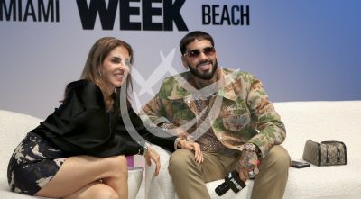 Anuel AA con Latin Billboard